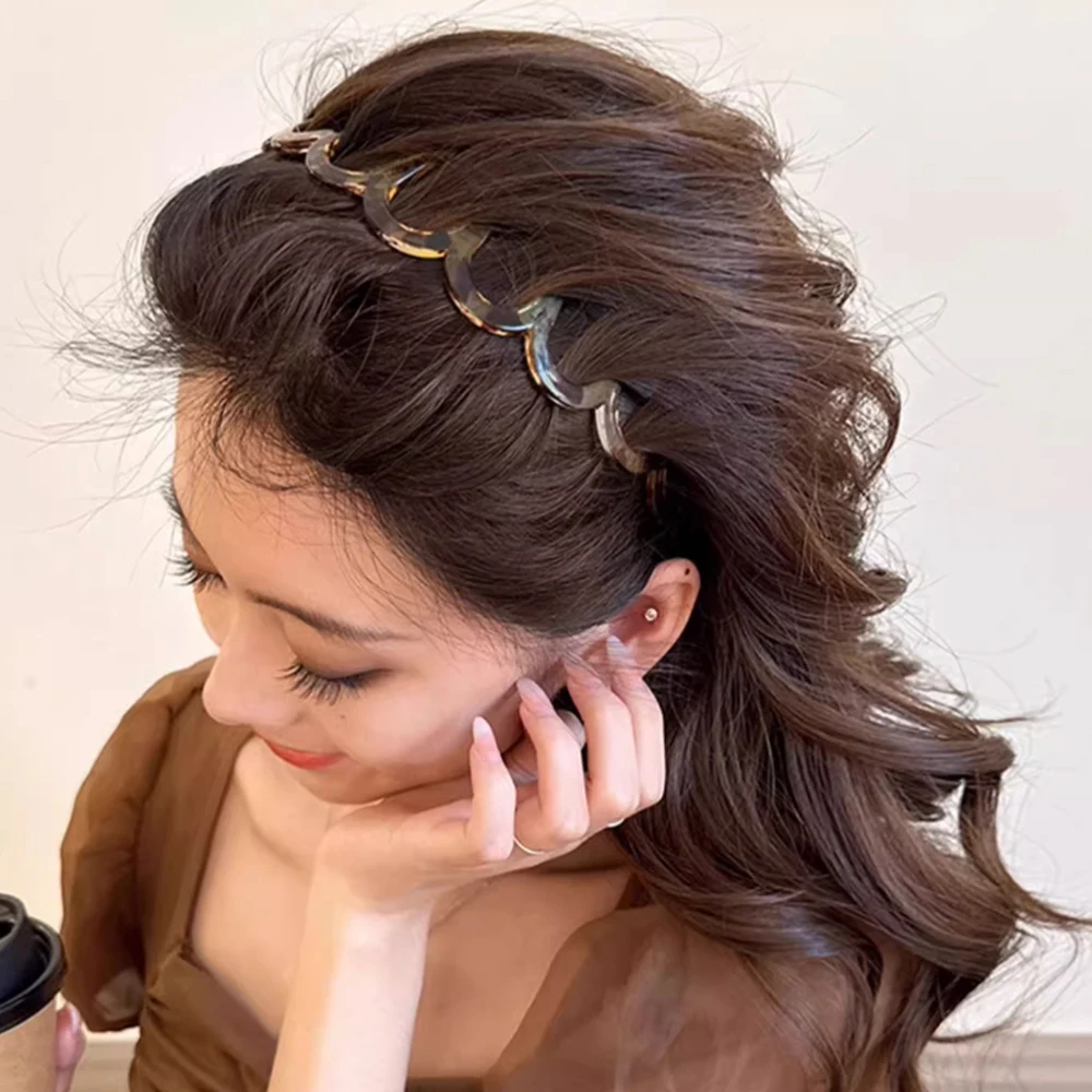 Korean Women Hair Comb Non-Slip Headband Plastic U Shape Hair Hoops Fixed Teeth Fluffy Top Hair Bands Headwear Hair Accessories Korean Women Hair Comb Non-Slip Headband Plastic U Shape Hair Hoops Fixed Teeth Fluffy Top Hair Bands Headwear Hair Accessories