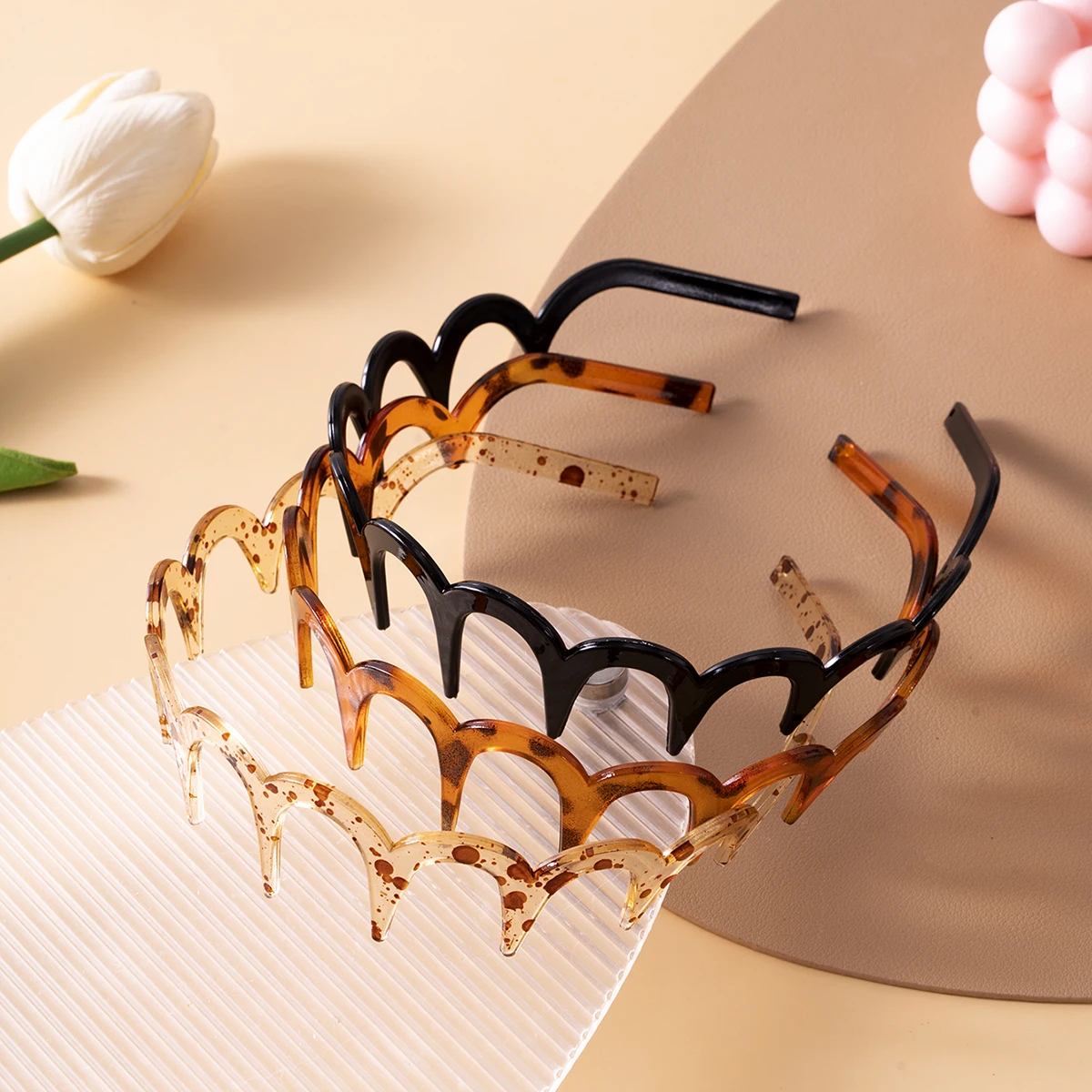 Korean Women Hair Comb Non-Slip Headband Plastic U Shape Hair Hoops Fixed Teeth Fluffy Top Hair Bands Headwear Hair Accessories Korean Women Hair Comb Non-Slip Headband Plastic U Shape Hair Hoops Fixed Teeth Fluffy Top Hair Bands Headwear Hair Accessories