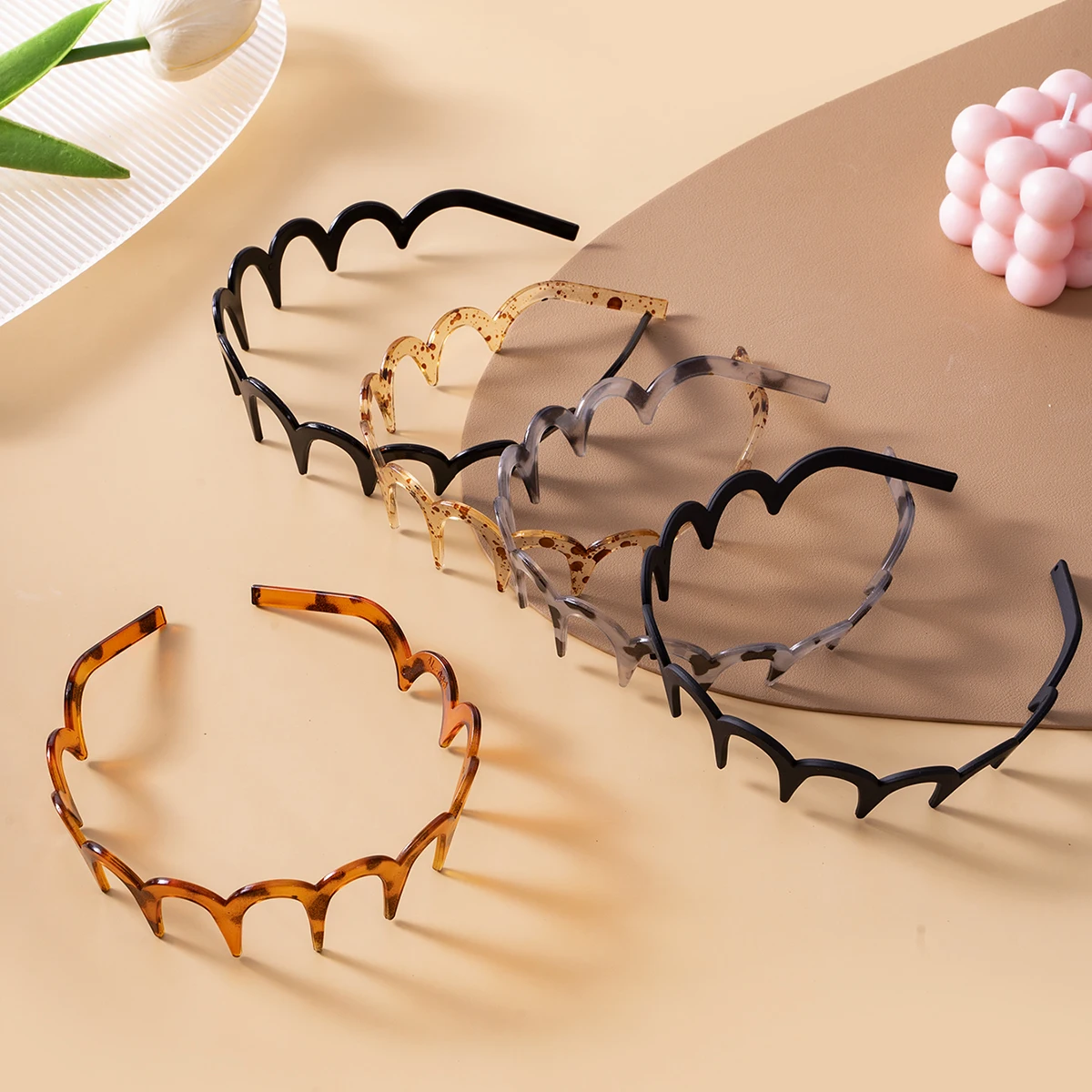Korean Women Hair Comb Non-Slip Headband Plastic U Shape Hair Hoops Fixed Teeth Fluffy Top Hair Bands Headwear Hair Accessories Korean Women Hair Comb Non-Slip Headband Plastic U Shape Hair Hoops Fixed Teeth Fluffy Top Hair Bands Headwear Hair Accessories