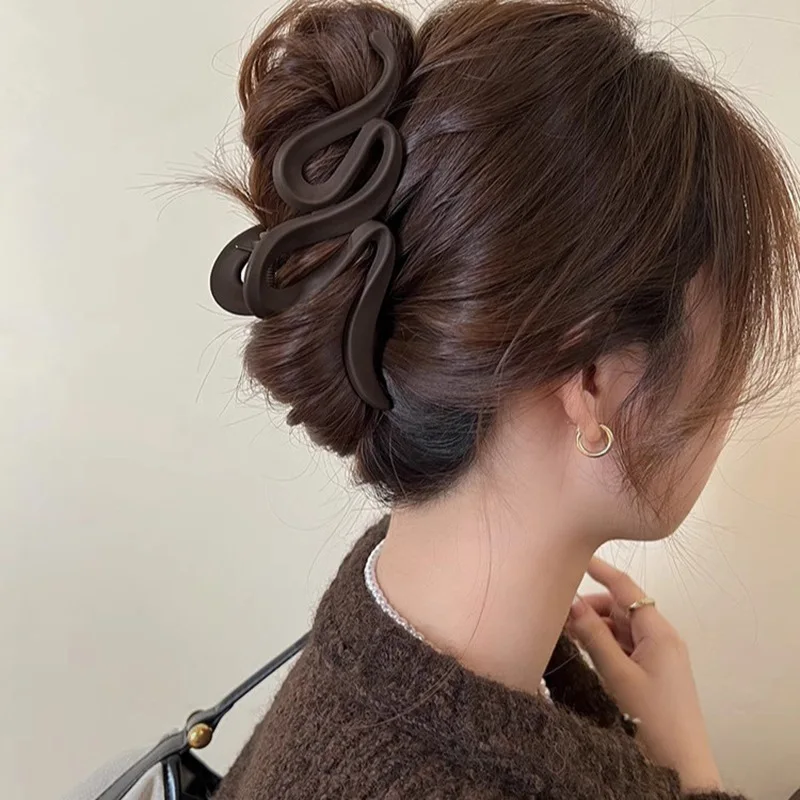 13cm Acrylic Hair Clips For Women Hairpin Matte Wave Hair Claw Clip Ponytail Hair Accessories Girls Headwear Barrettes 4 Colors 13cm Acrylic Hair Clips For Women Hairpin Matte Wave Hair Claw Clip Ponytail Hair Accessories Girls Headwear Barrettes 4 Colors