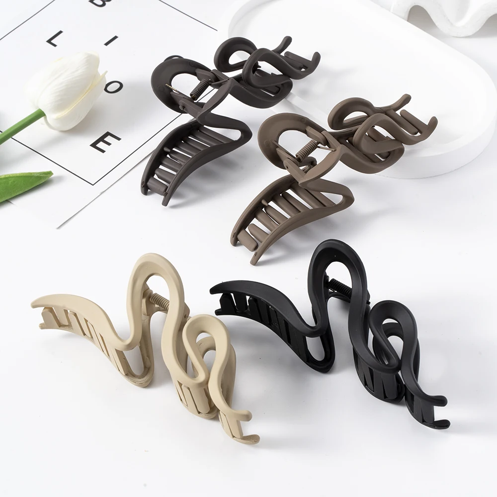 13cm Acrylic Hair Clips For Women Hairpin Matte Wave Hair Claw Clip Ponytail Hair Accessories Girls Headwear Barrettes 4 Colors 13cm Acrylic Hair Clips For Women Hairpin Matte Wave Hair Claw Clip Ponytail Hair Accessories Girls Headwear Barrettes 4 Colors